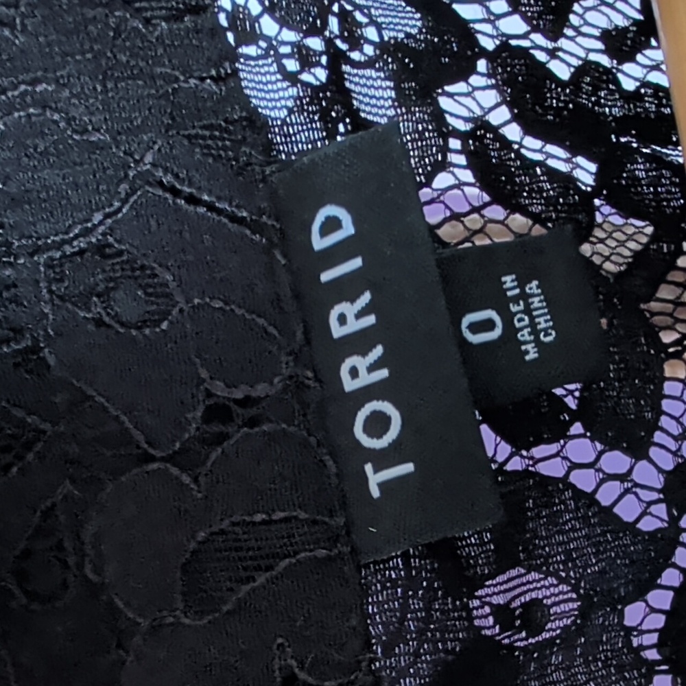 Black Stretch Lace Button Up Top - Picture 2 of 4